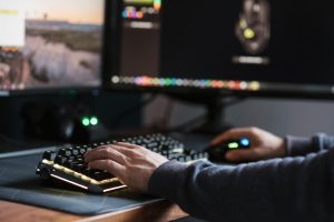 image of a hand using a computer in Mount Crosby